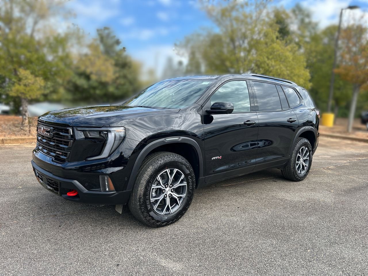 2026 GMC Acadia AT4's photo