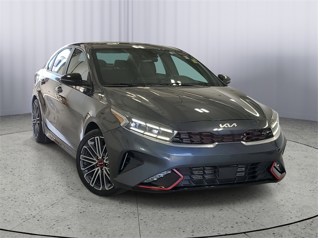 2023 Kia Forte GT photo 2