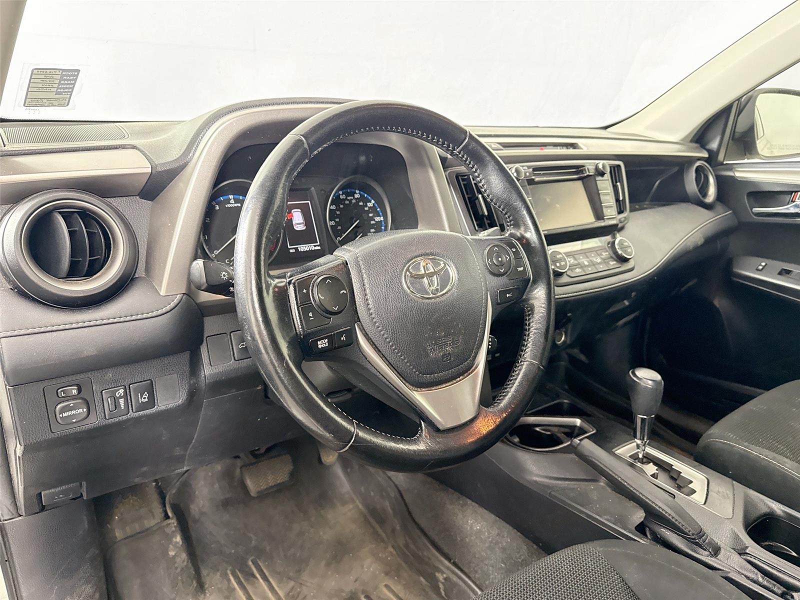 2018 Toyota RAV4 XLE photo 10