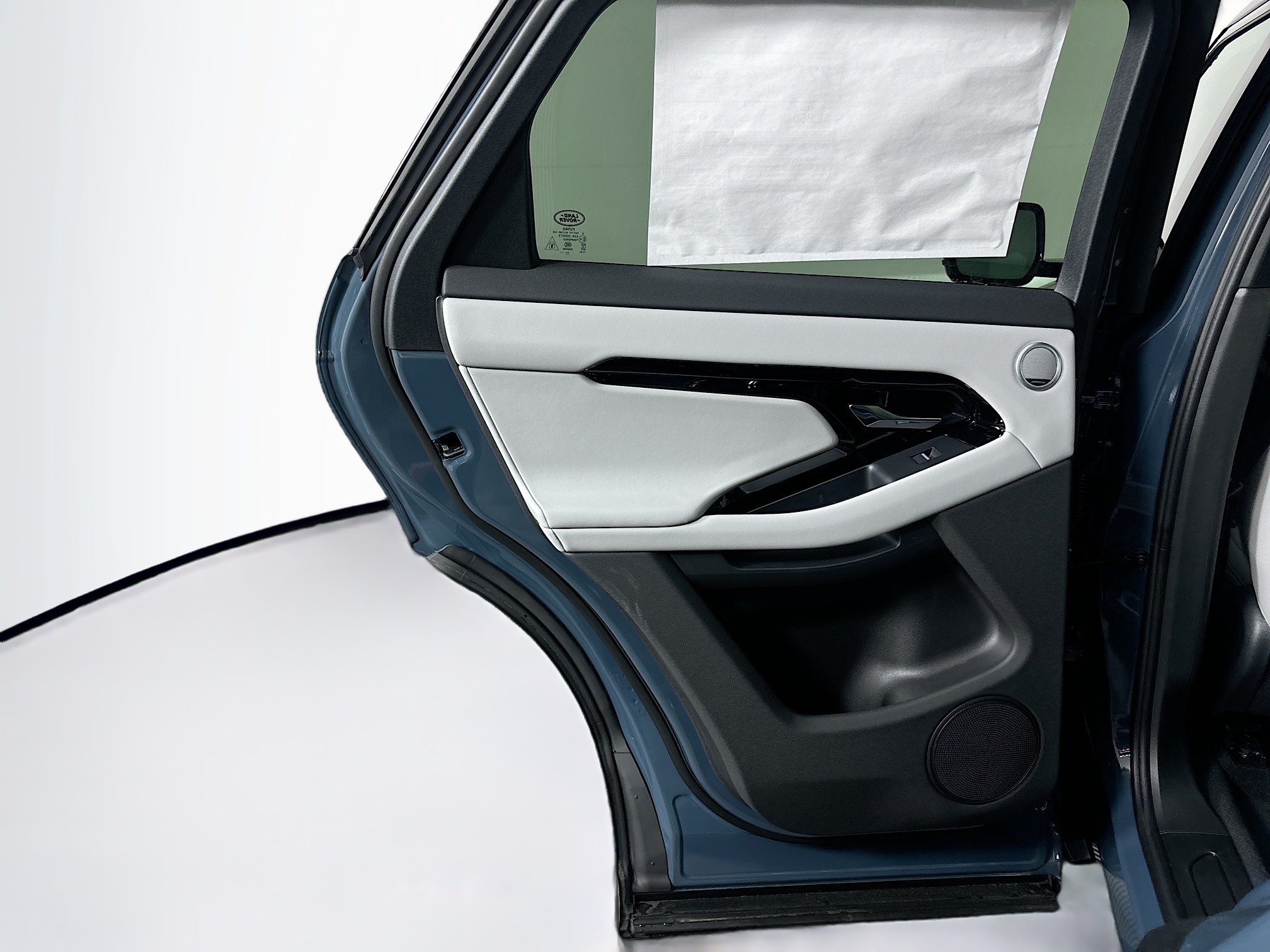 2026 Land Rover Range Rover Evoque S photo 22