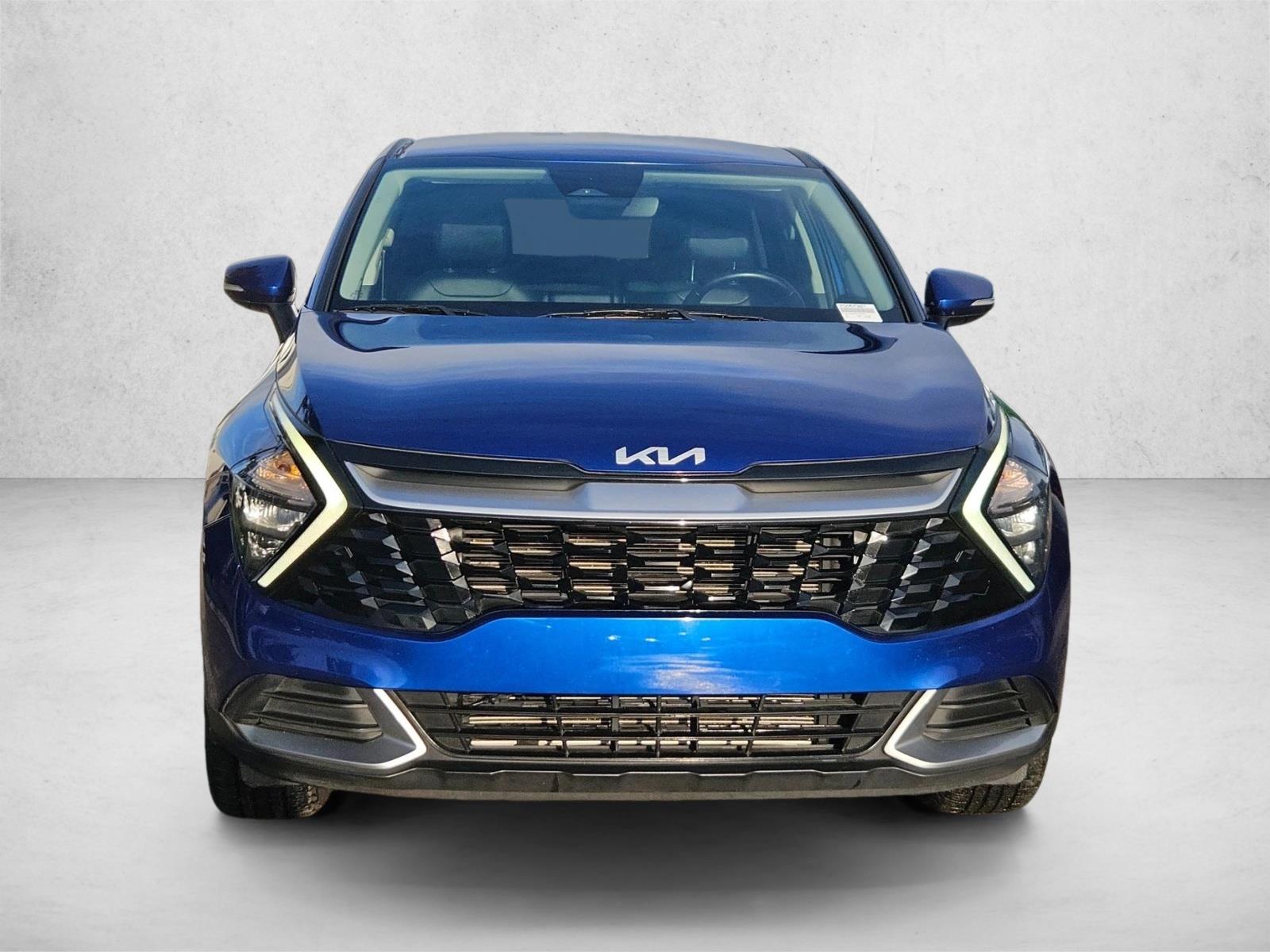 2023 Kia Sportage EX photo 2