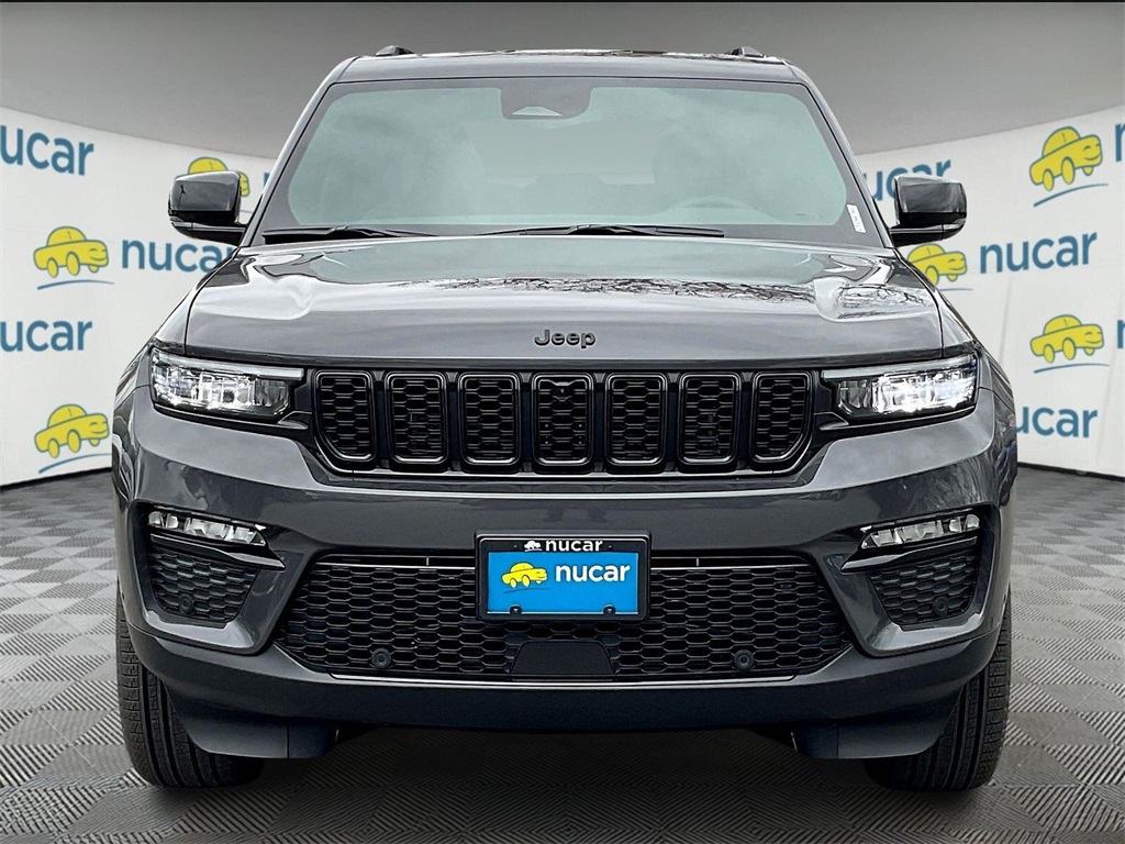 2025 Jeep Grand Cherokee Limited photo 2