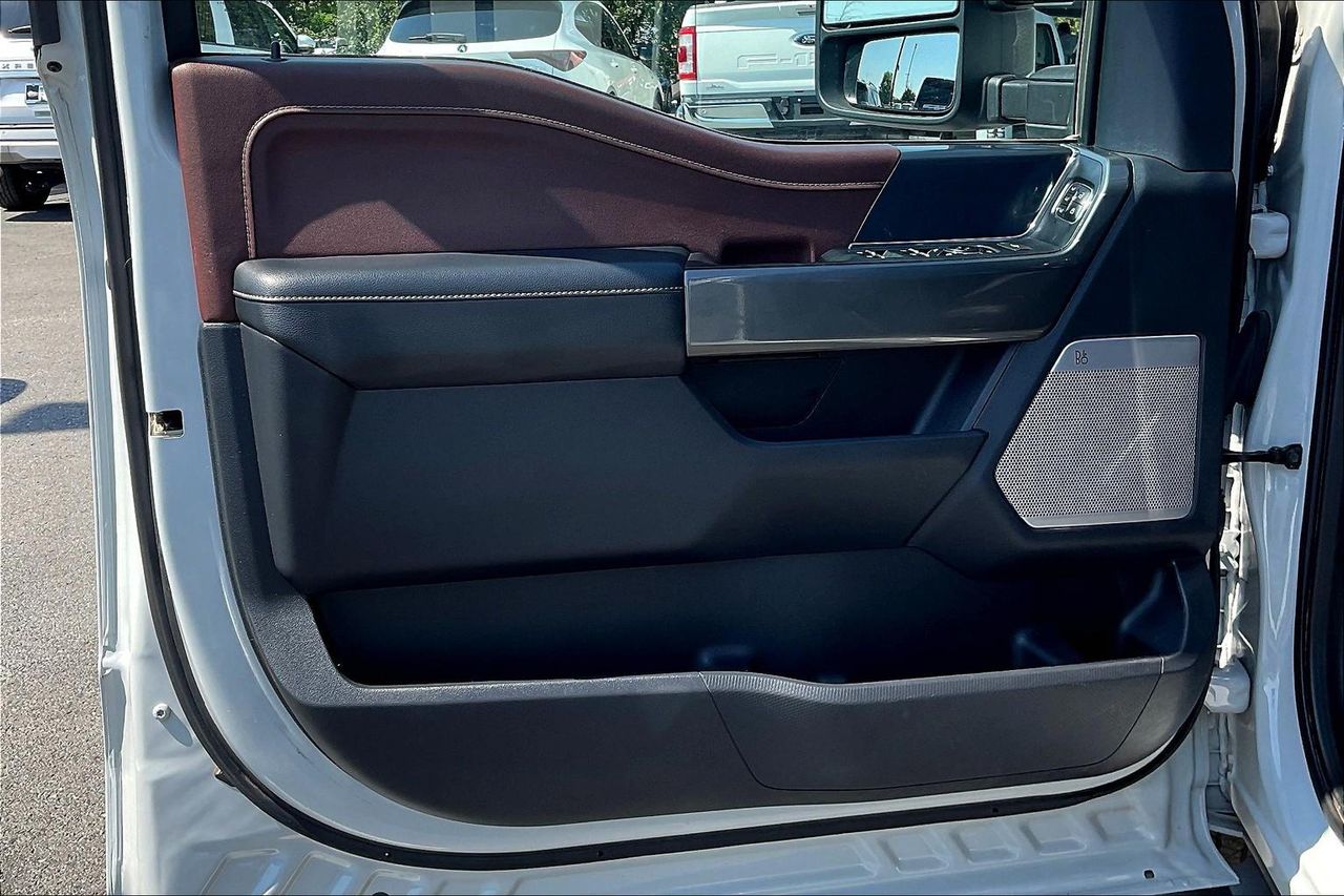 2023 Ford F-150 Lariat photo 17