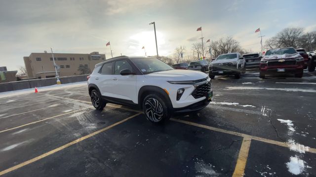 2025 CHEVROLET TRAILBLAZER - Image 2