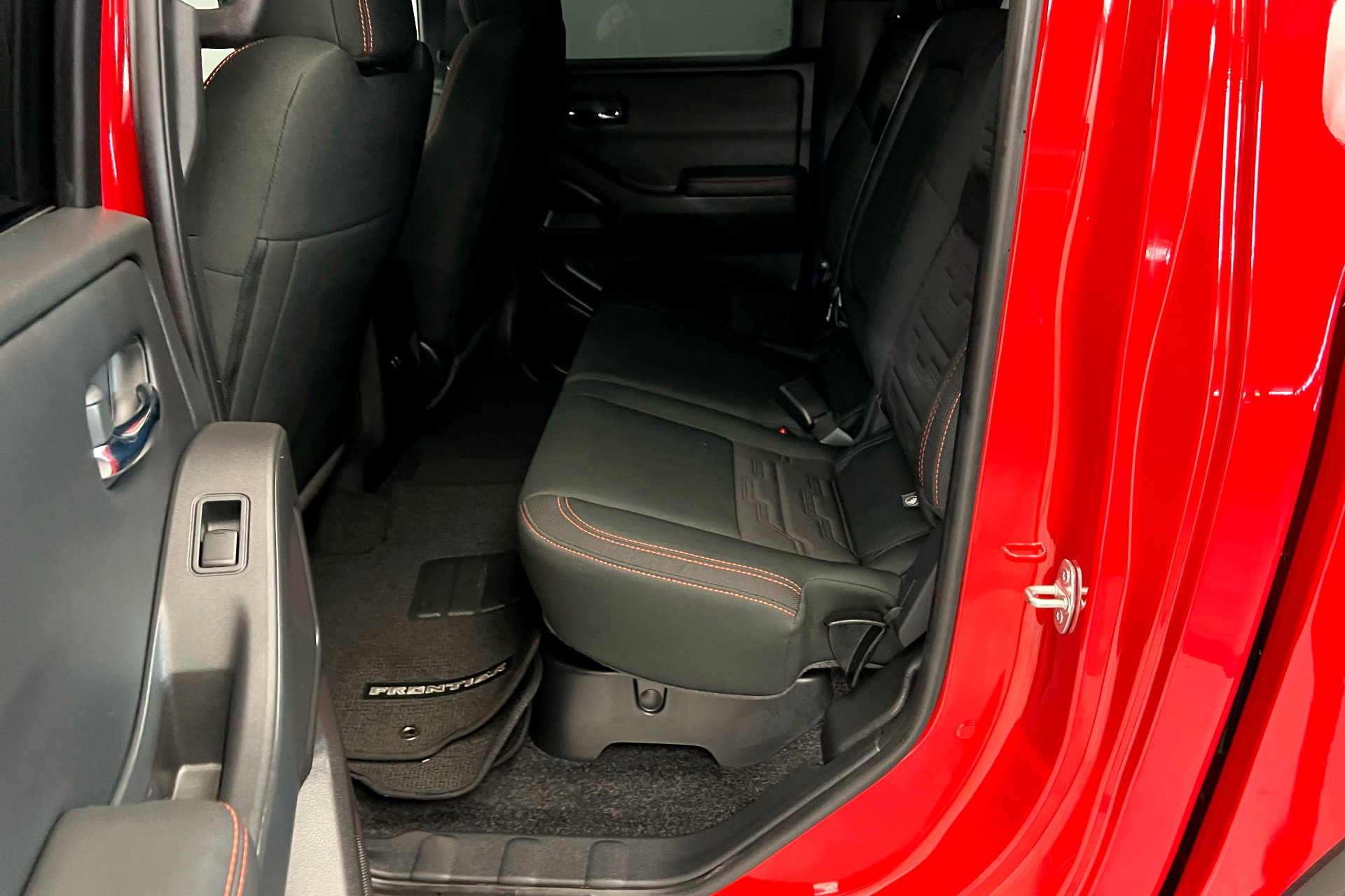 2024 Nissan Frontier PRO-X photo 20