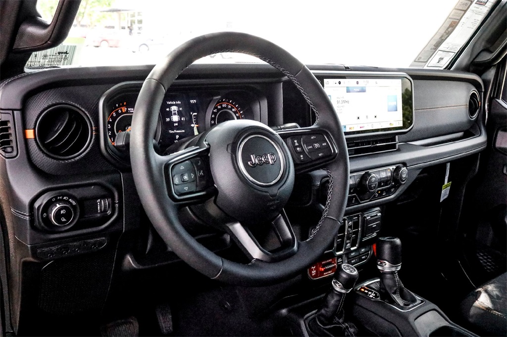 2025 Jeep Gladiator Mojave photo 11