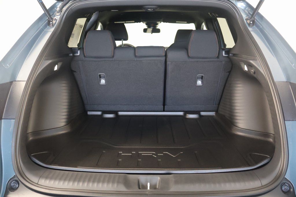 2026 Honda HR-V Sport photo 3