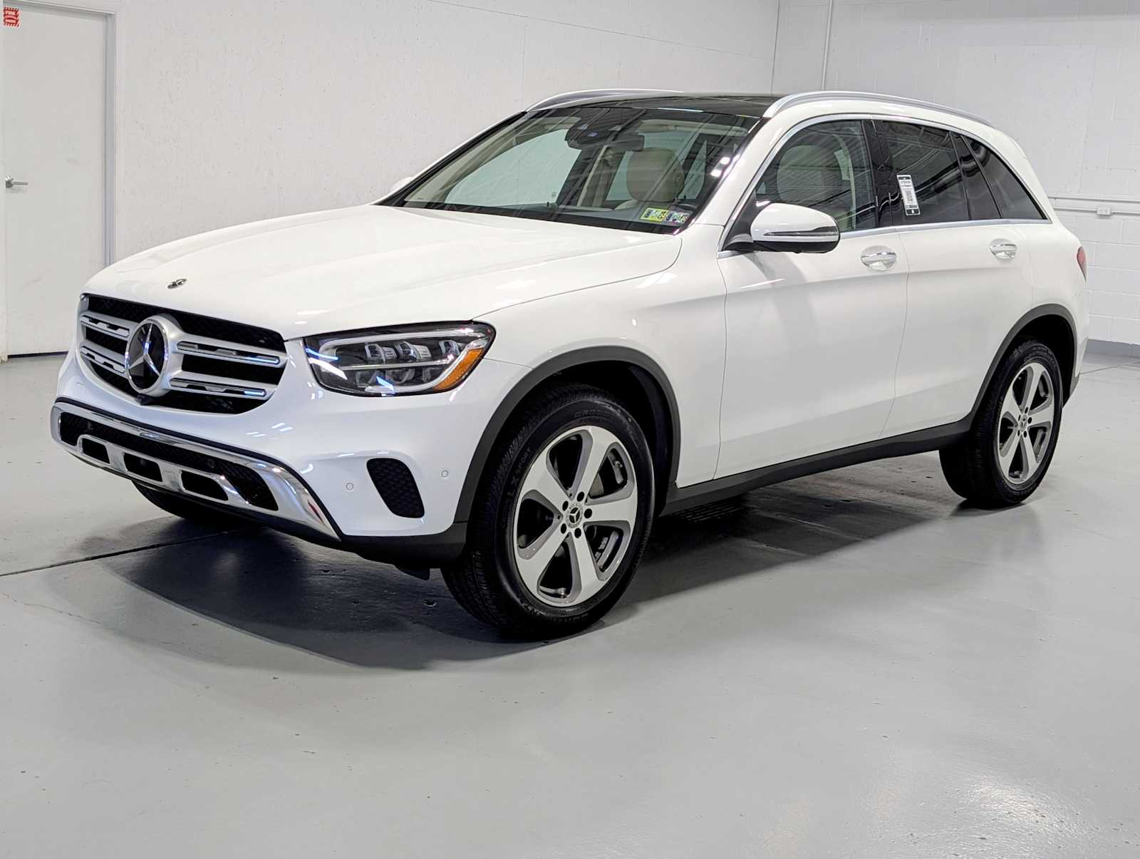 2021 Mercedes-Benz GLC GLC300's photo