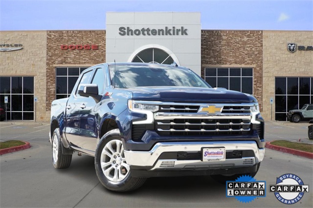 2023 Chevrolet Silverado 1500 LTZ's photo