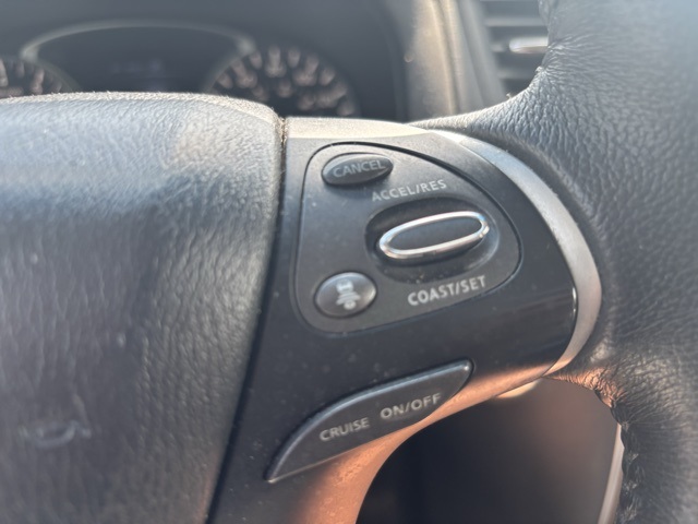 2019 Nissan Pathfinder Platinum photo 16