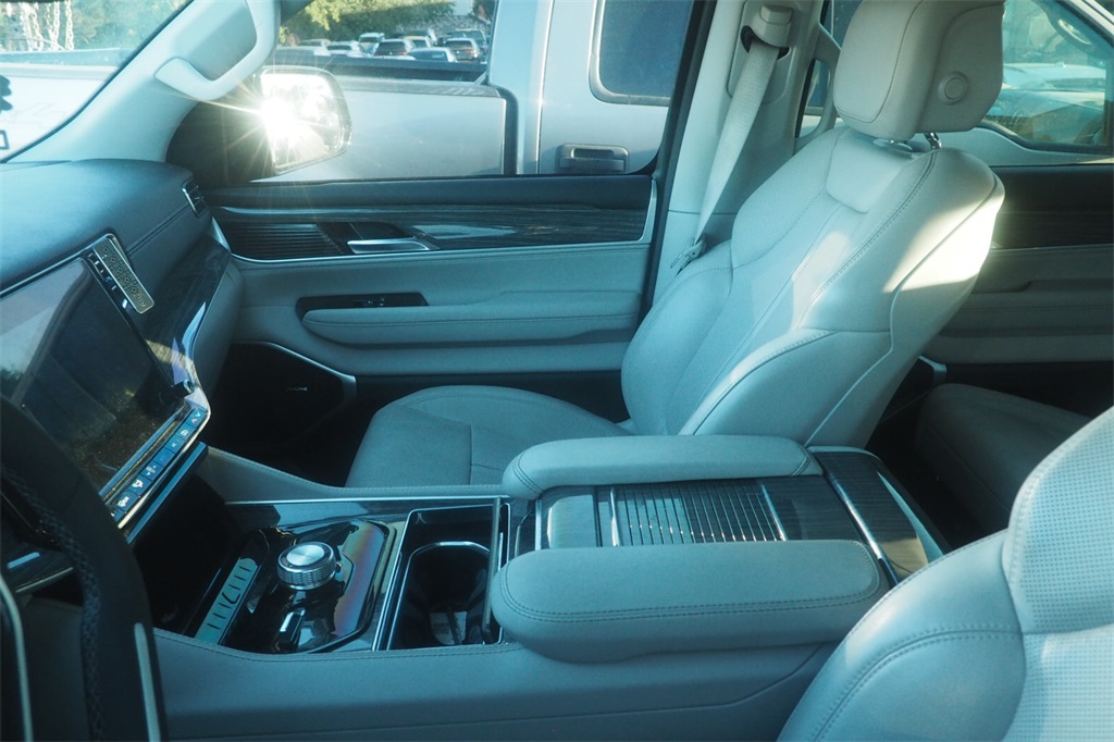 2022 Jeep Wagoneer Series II photo 5