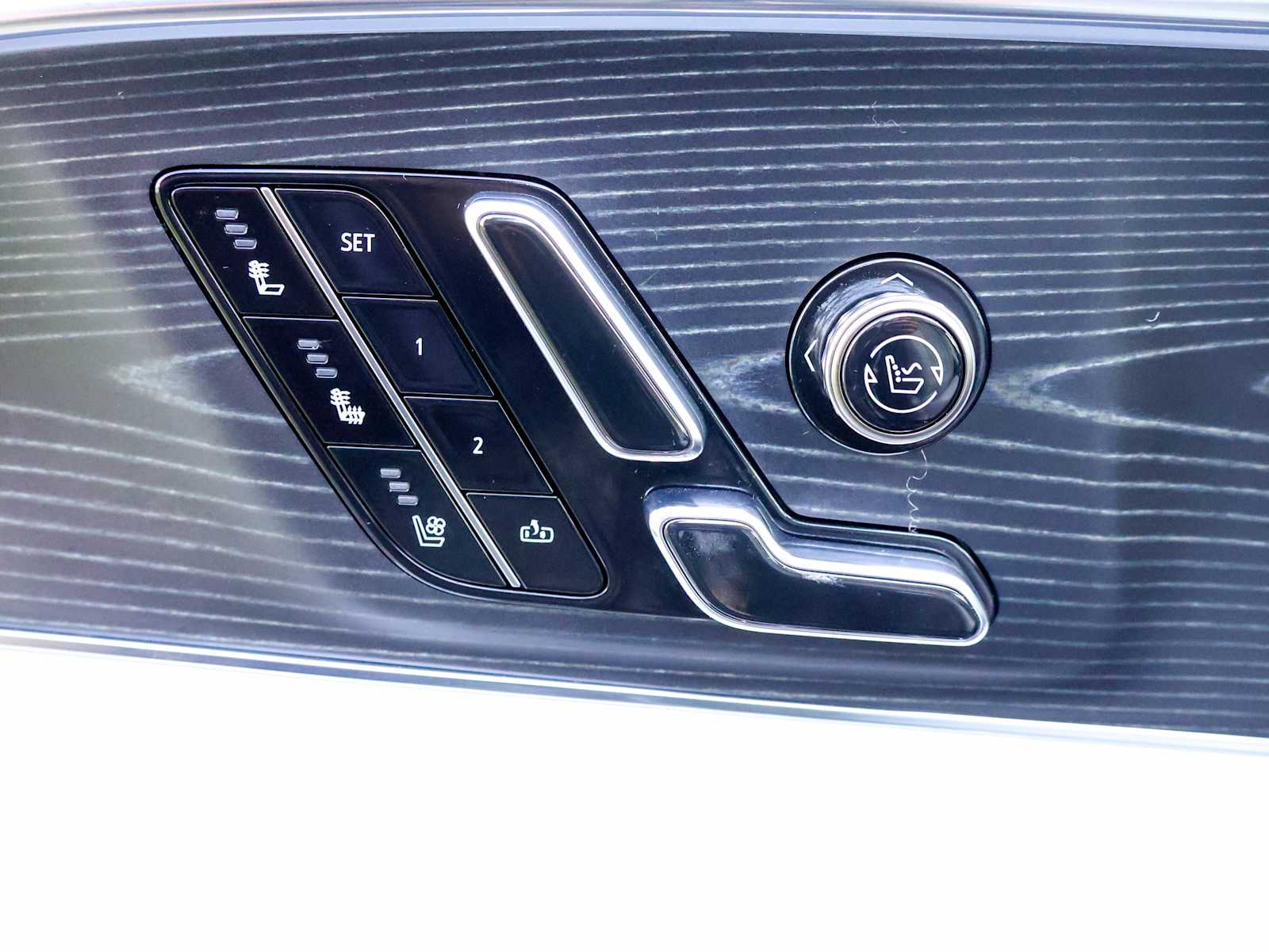 2024 Cadillac Lyriq Sport photo 14
