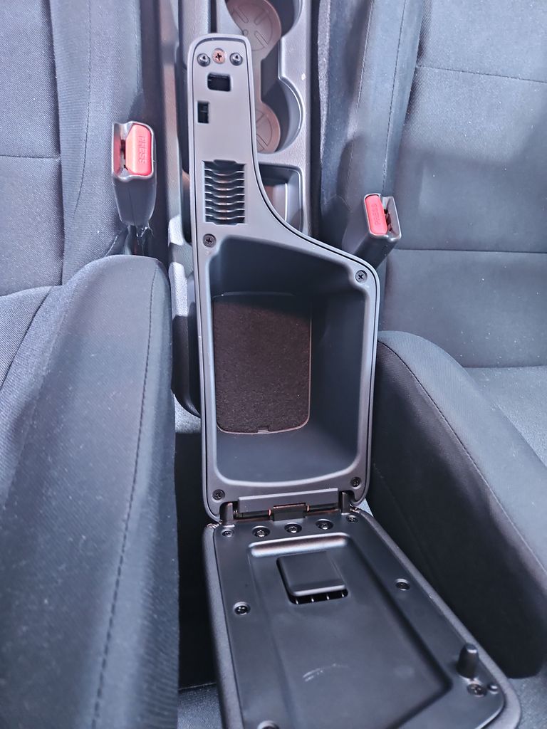 2024 Nissan Kicks S photo 20