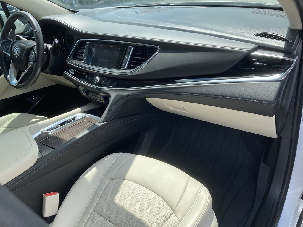 2022 Buick Enclave Avenir photo 31