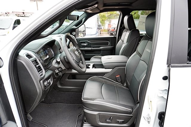 New 2026 Bright White Clear-Coat Exterior Paint RAM Laramie image 19