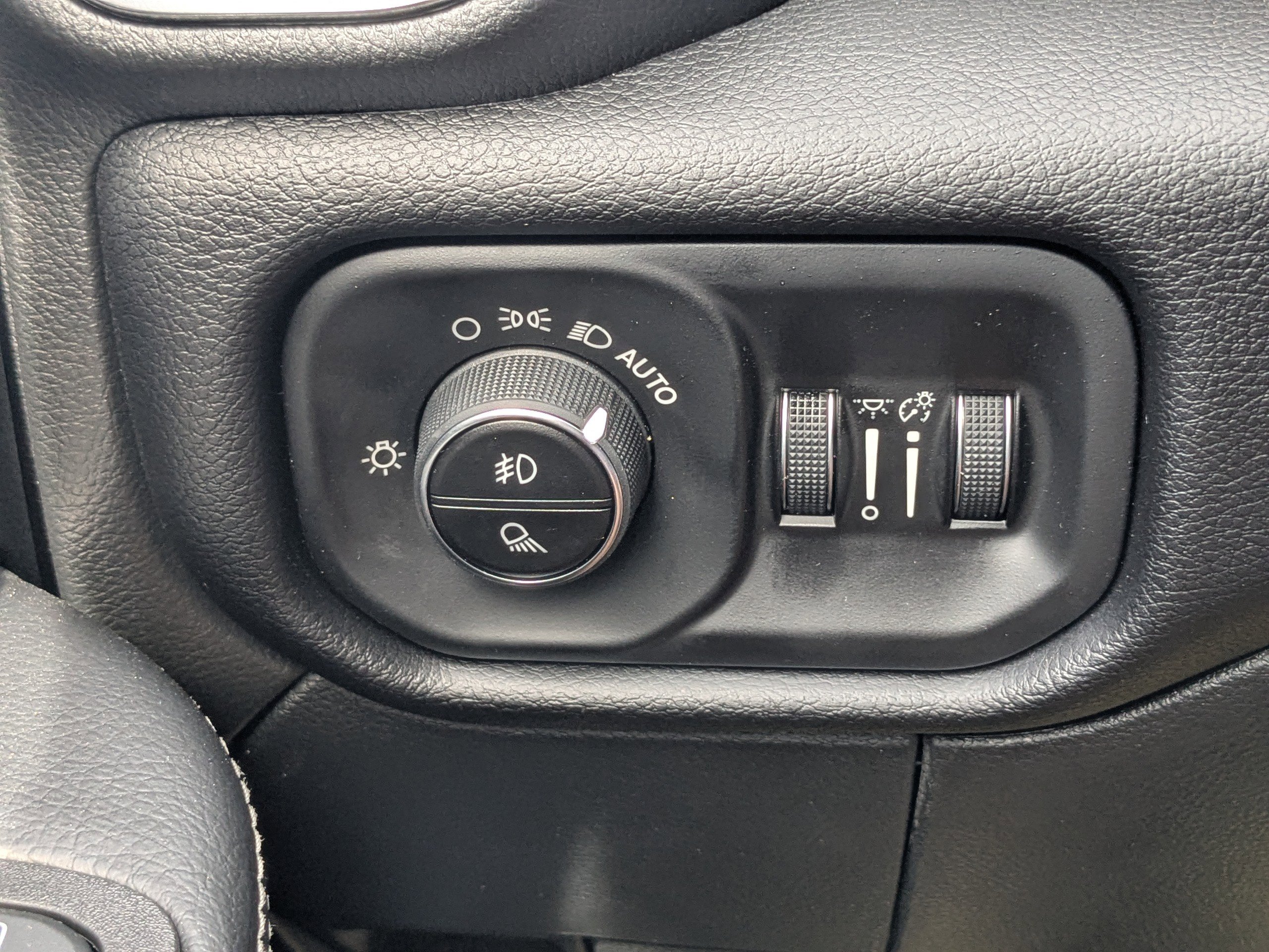 2025 Ram 3500 Laramie photo 21