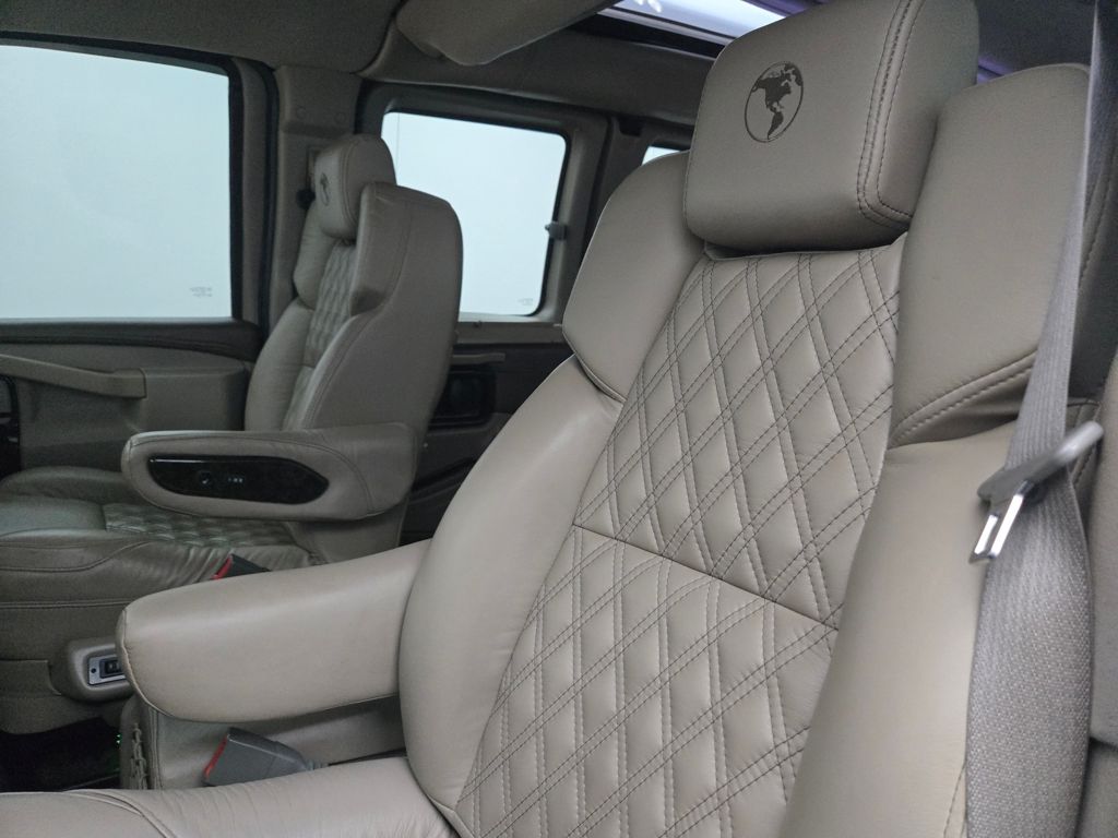 2023 Gmc Savana 2500 Cargo photo 16