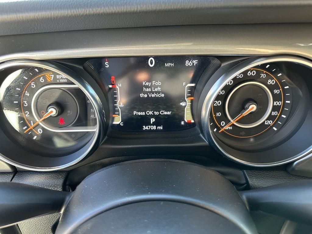 Used 2023 White Jeep Overland 4x4 image 12