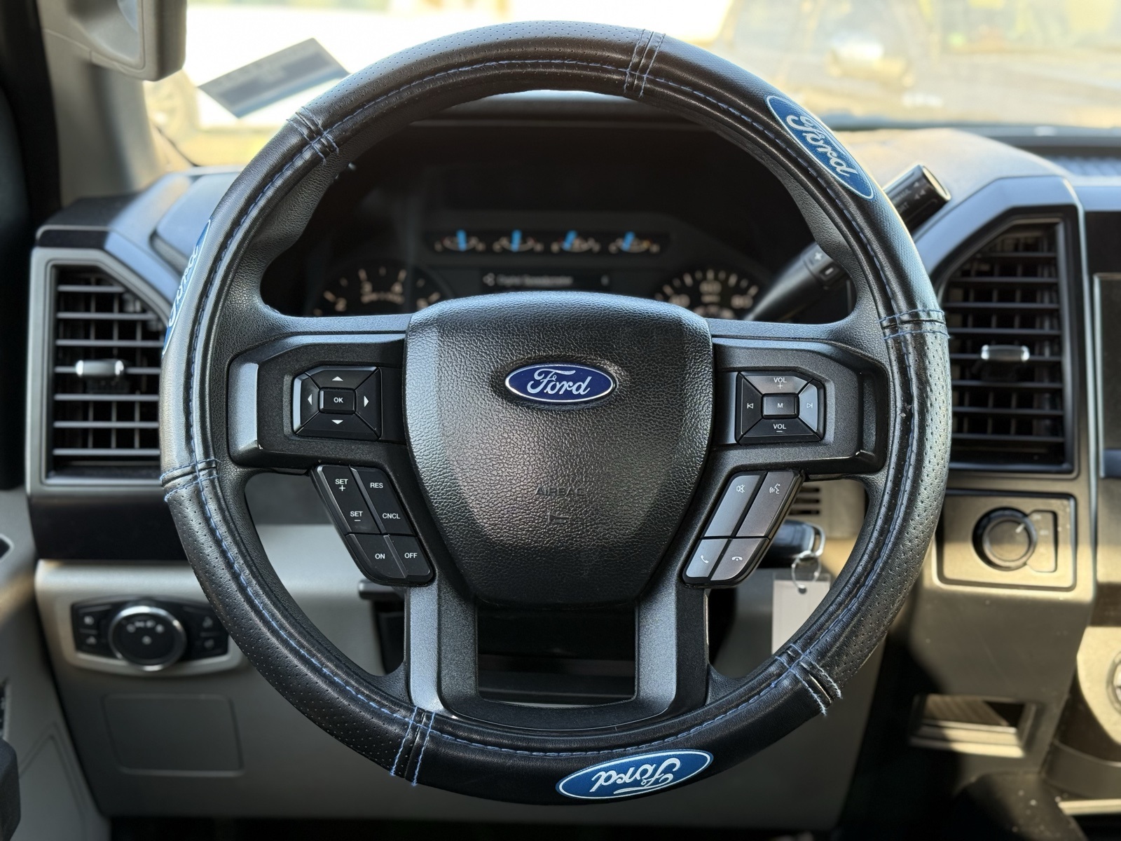 2017 Ford F-150 XL photo 15