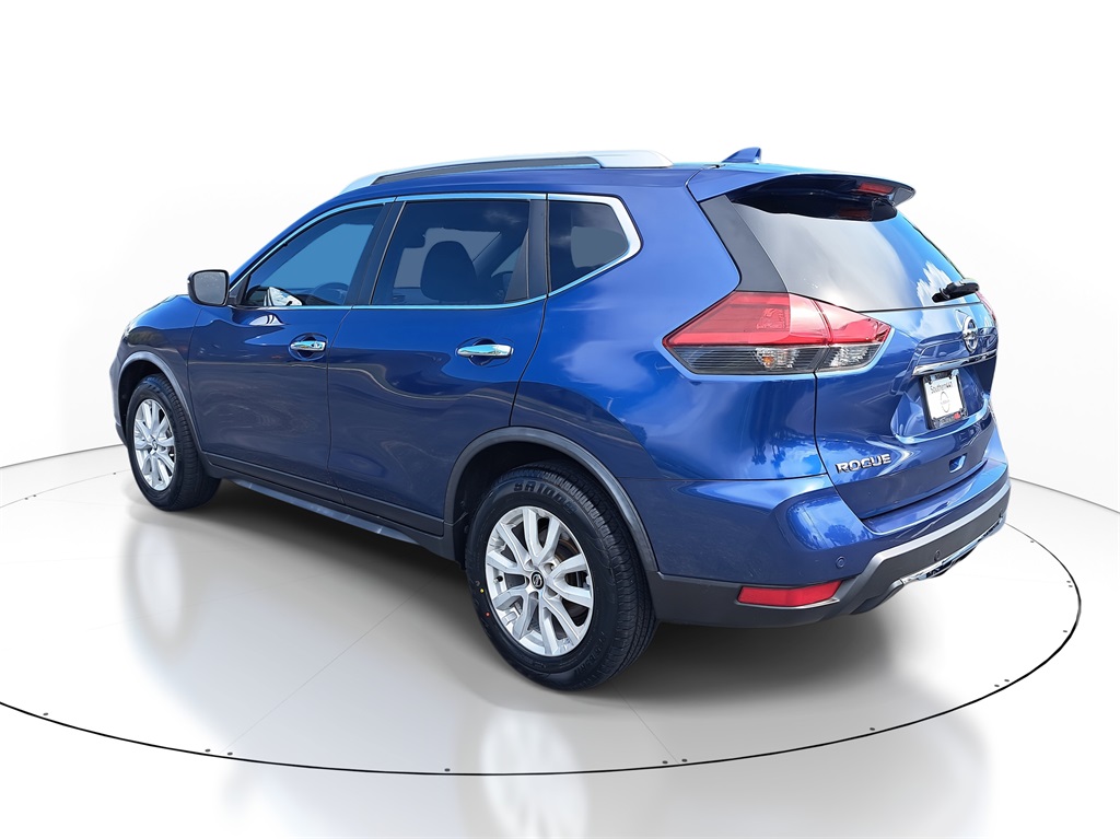 2020 Nissan Rogue SV photo 5
