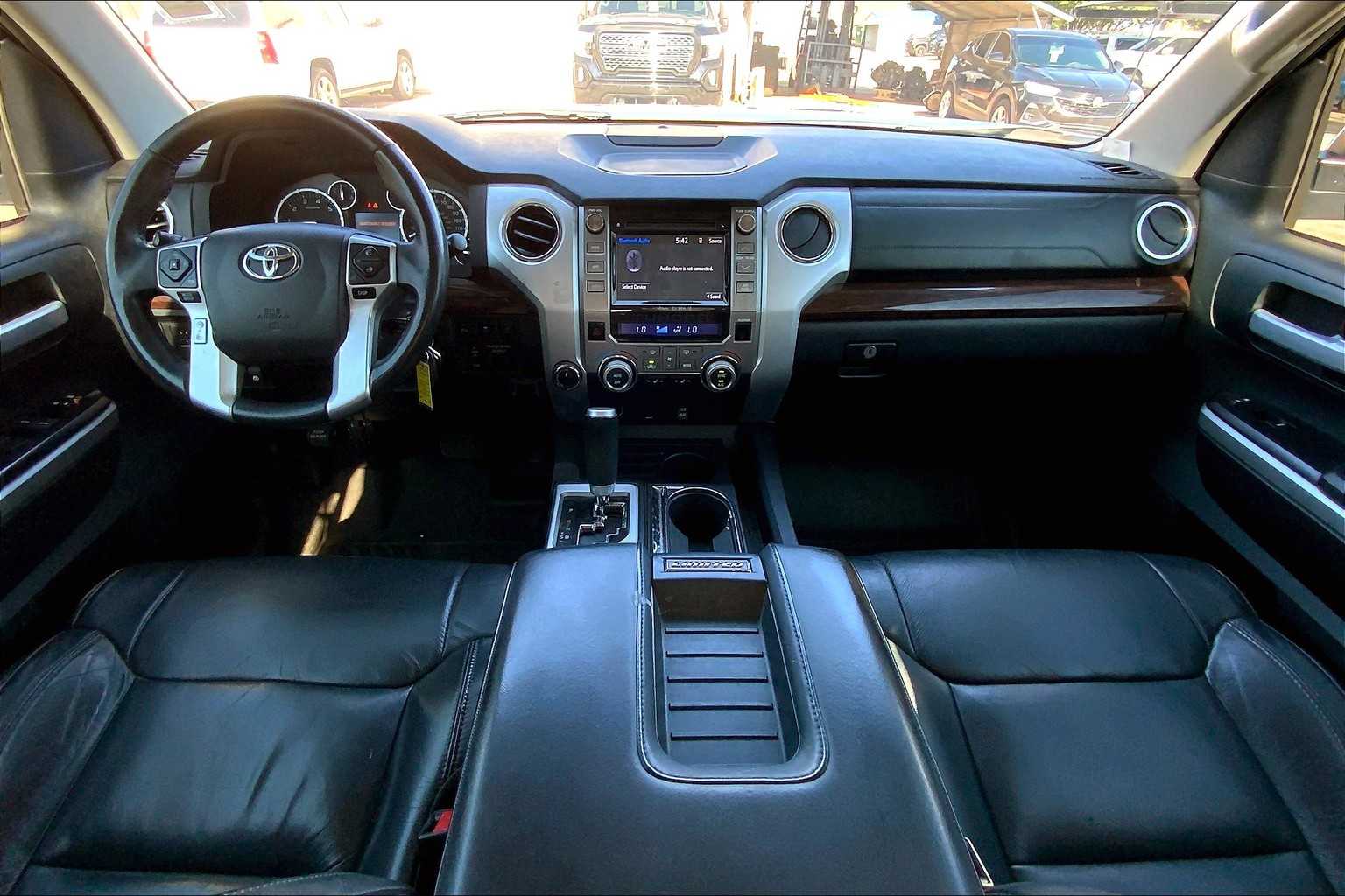 2017 Toyota Tundra Limited photo 14