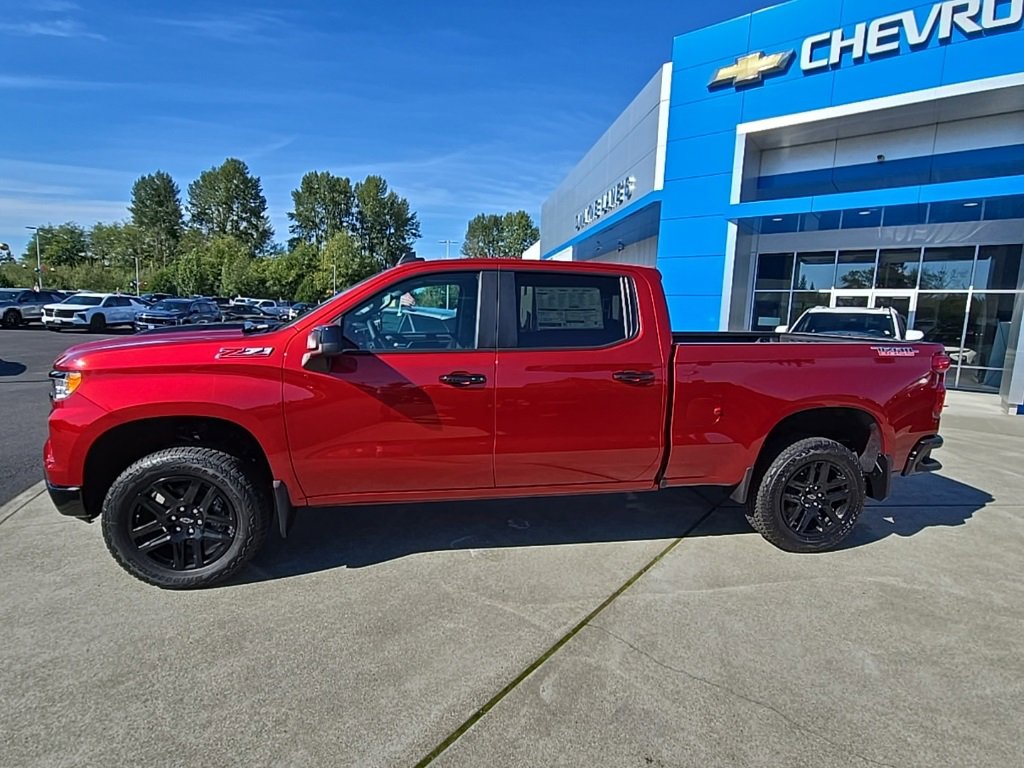 2025 Chevrolet Silverado 1500 LT Trail Boss photo 2