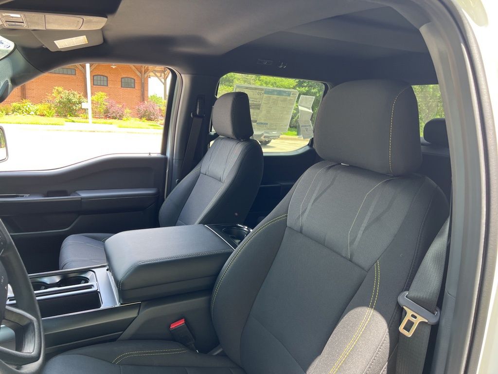 2025 Ford F-150 STX photo 11
