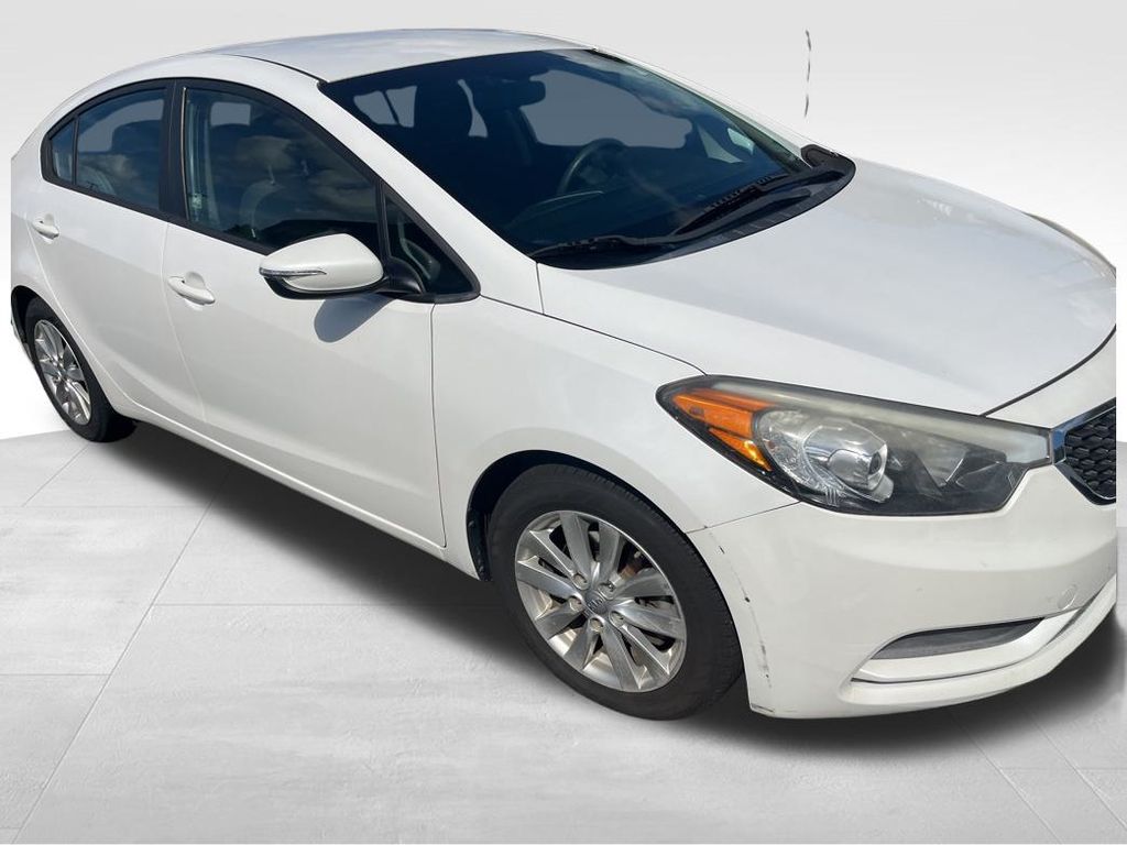 2015 Kia Forte LX photo 16