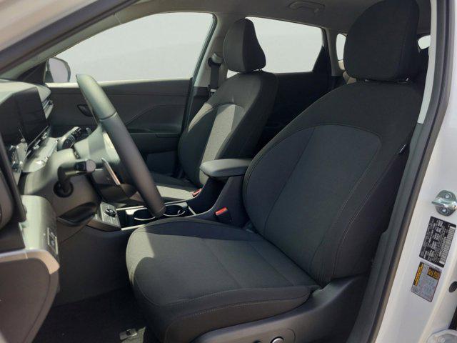 2025 Hyundai Kona Electric SEL photo 2