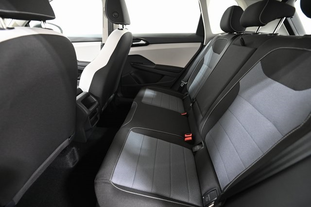 2025 Volkswagen Taos S photo 2