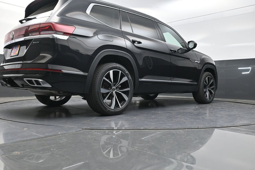 2025 Volkswagen Atlas SEL Premium R-Line photo 24