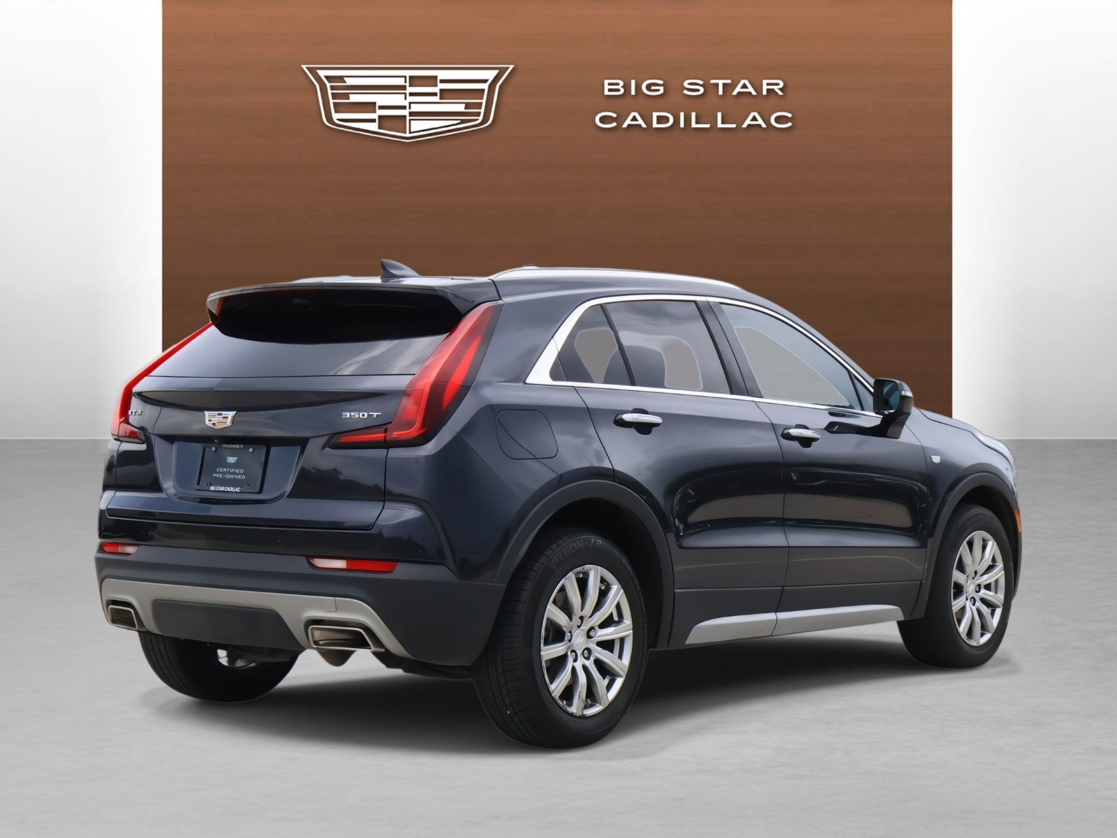 2022 Cadillac XT4 Premium Luxury photo 4