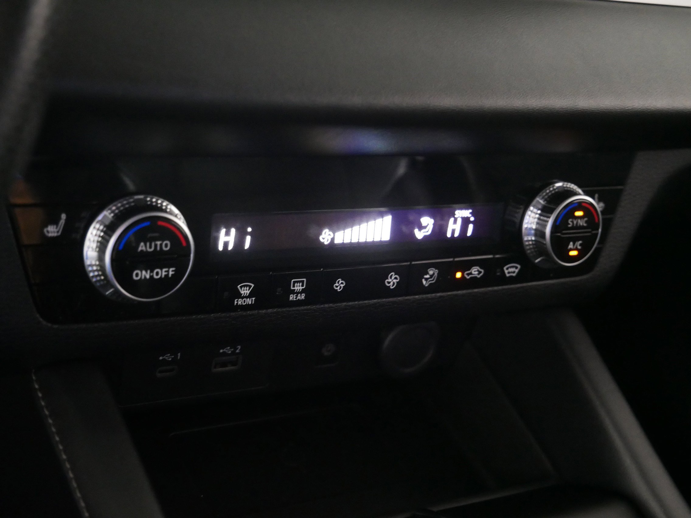 2024 Mitsubishi Outlander SE photo 23