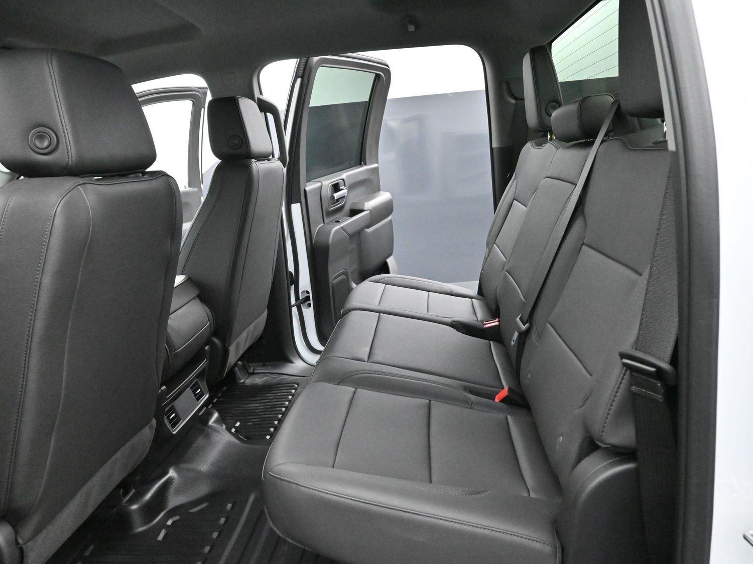 2025 Chevrolet Silverado 2500HD photo 26
