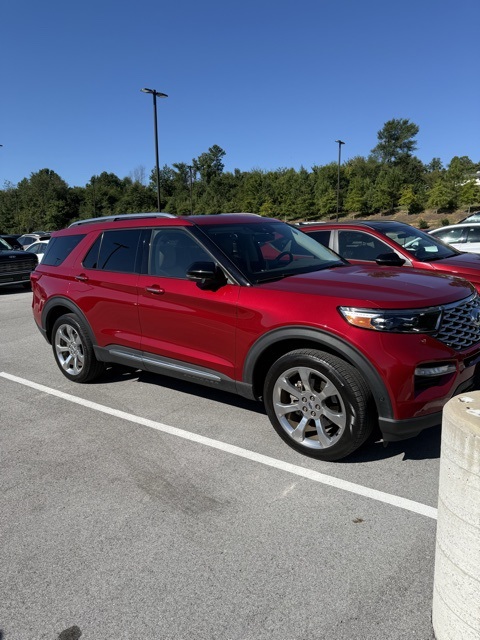 2020 Ford Explorer Platinum photo 11