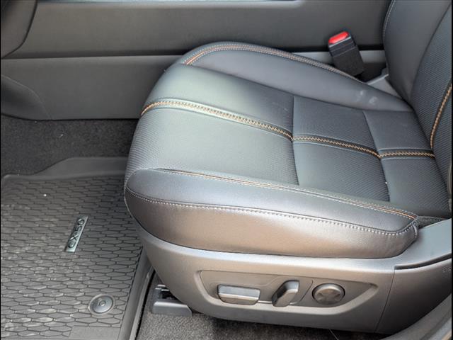 2025 Mazda CX-50 Premium photo 4