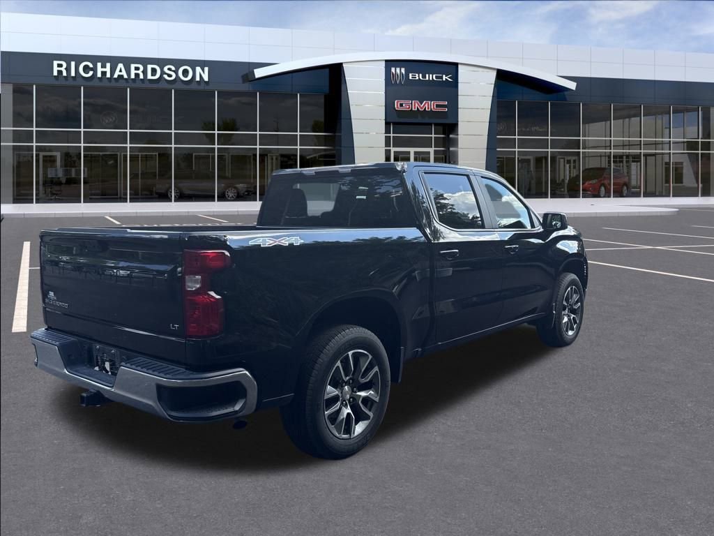 2024 Chevrolet Silverado 1500 LT photo 4
