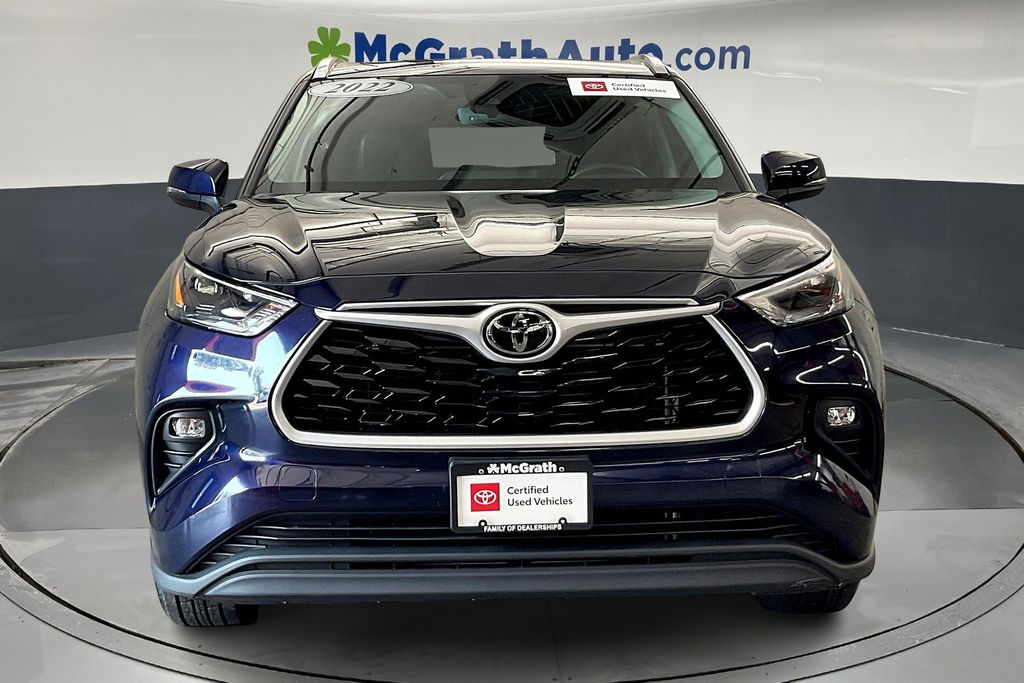 2022 Toyota Highlander XLE photo 4