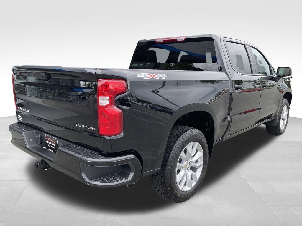 2025 Chevrolet Silverado 1500 Custom photo 5