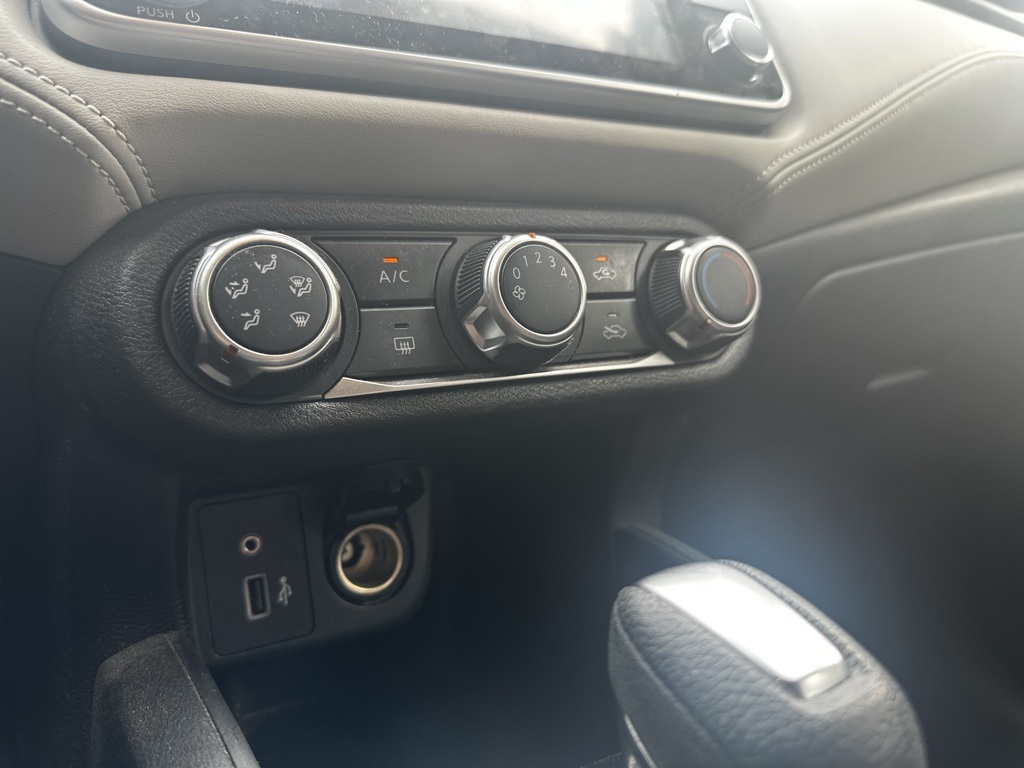 2020 Nissan Versa 1.6 SV photo 12