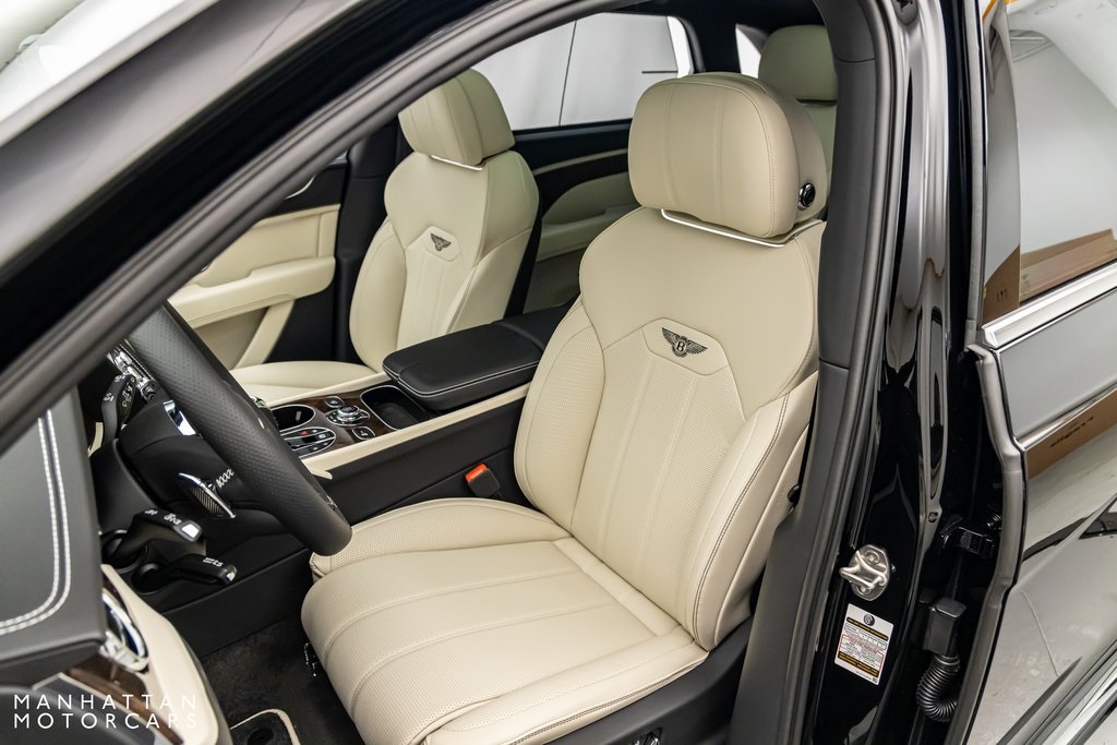 2024 Bentley Bentayga EWB photo 13