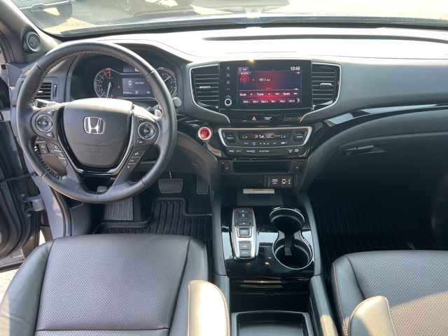 2023 Honda Ridgeline Black Edition photo 5