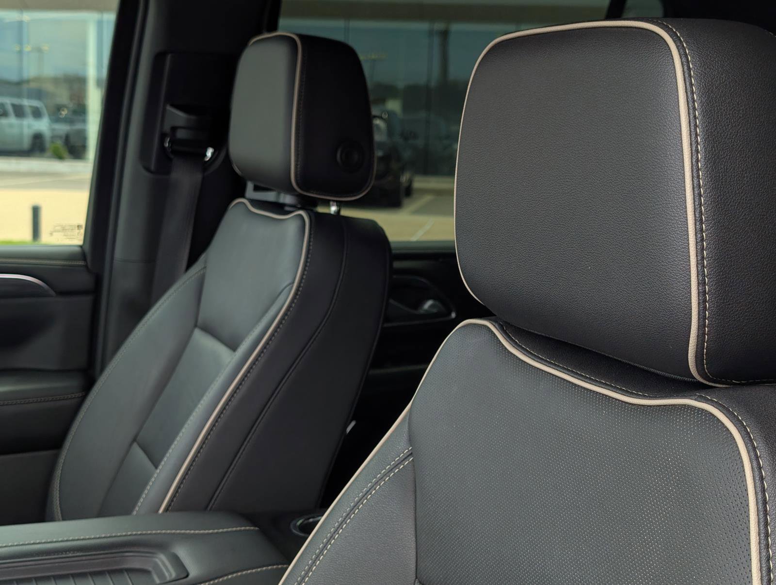 2022 Gmc Yukon SLT photo 26