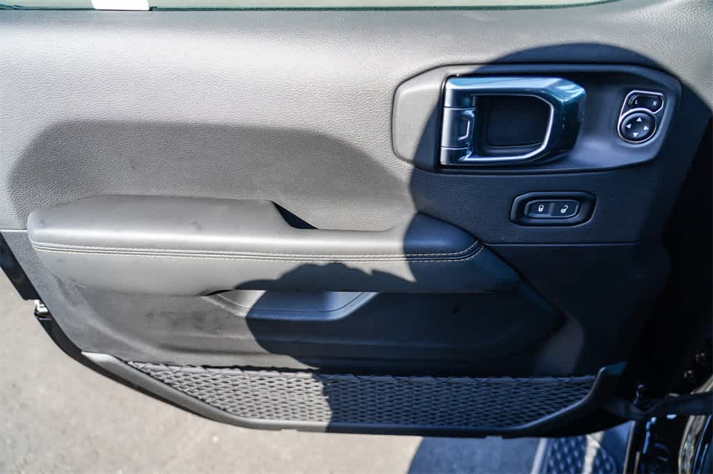 2025 Jeep Gladiator Sport photo 21