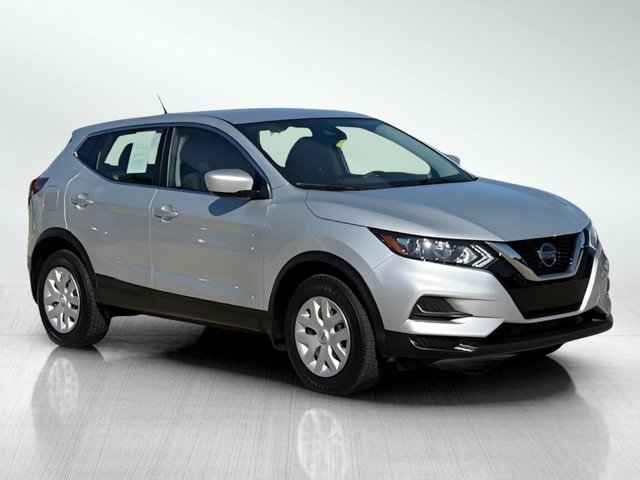 2020 Nissan Rogue Sport S photo 3