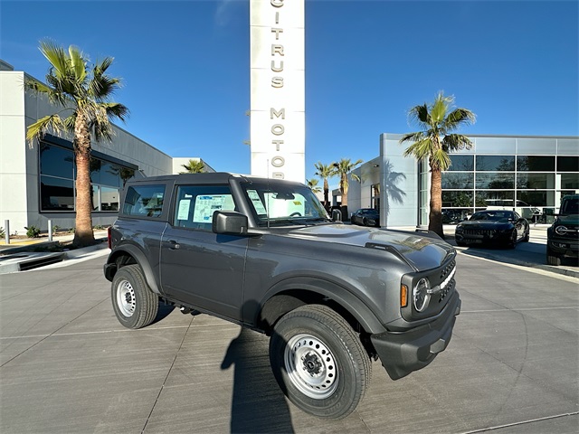 2025 Ford Bronco 2-Door Base's photo