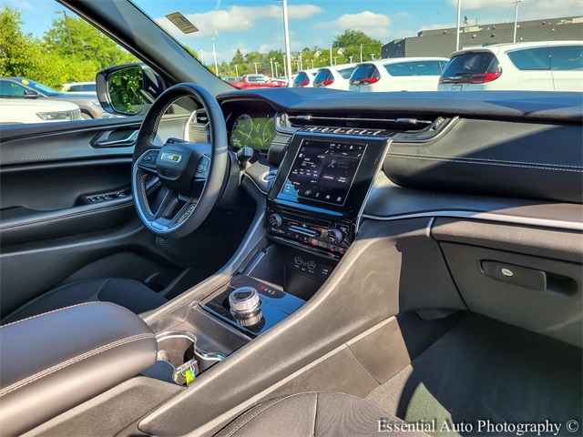 2024 JEEP GRAND CHEROKEE L - Image 31