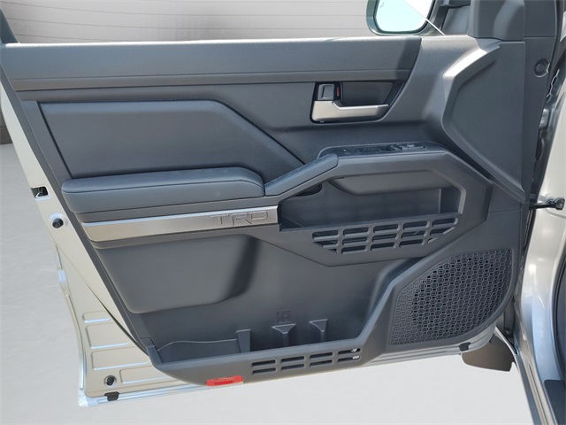 2025 Toyota Tacoma TRD Sport photo 29
