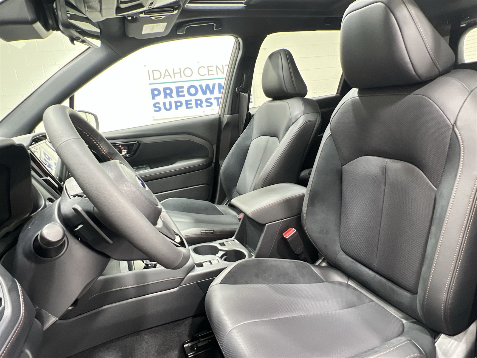 2025 Subaru Forester Touring photo 11