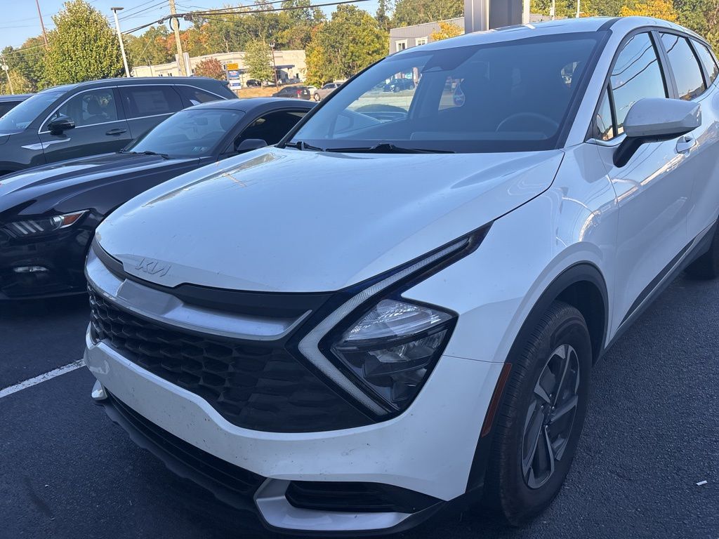 2023 Kia Sportage Hybrid LX photo 12
